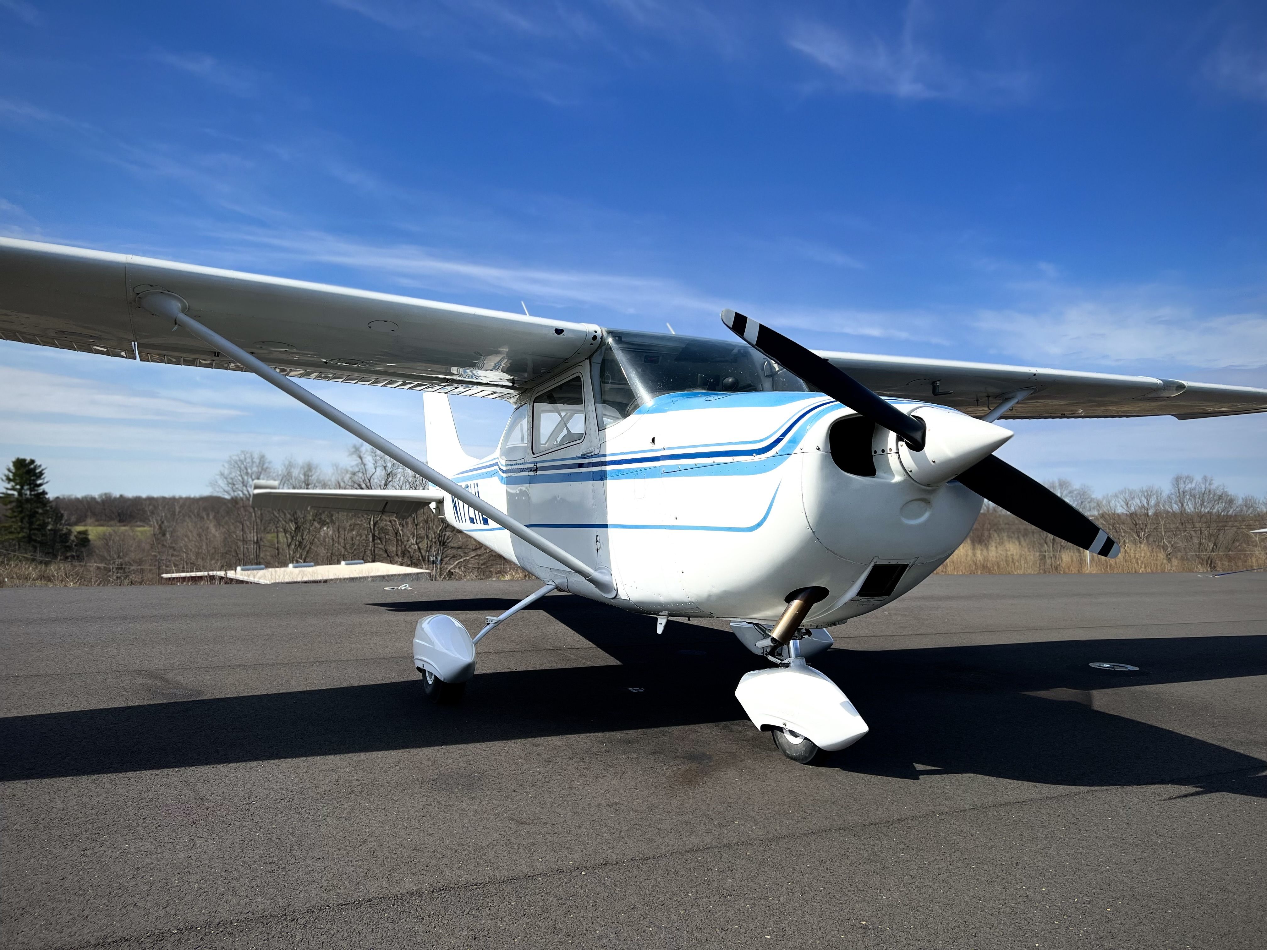 Cessna Skyhawk (N172HL)