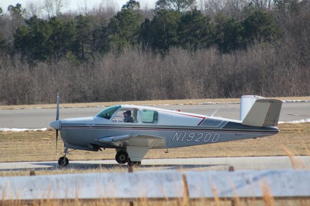 Beechcraft 35 Bonanza (N1920D)