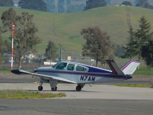 Beechcraft 35 Bonanza (N7AW)