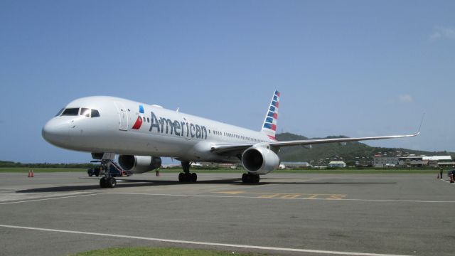 Boeing 757-200 (N176AA)