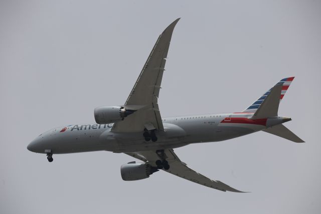 Boeing 787-8 (N812AA)