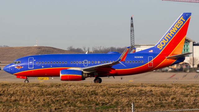 Boeing 737-700 (N281WN)