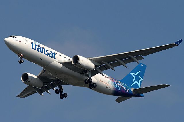 Airbus A330-300 (C-GTSI)