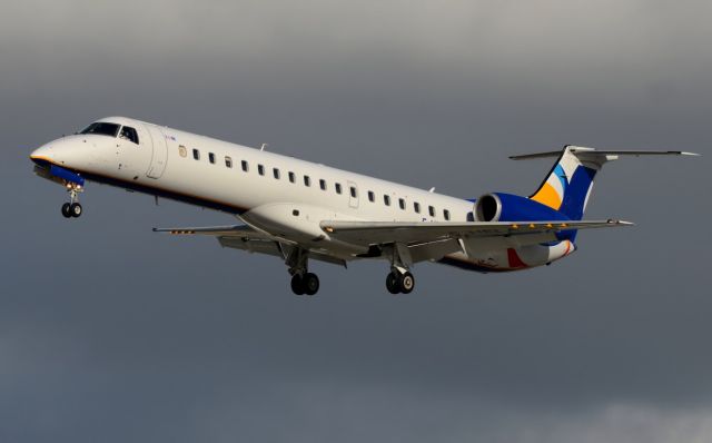 Embraer ERJ-145 (F-HELA)