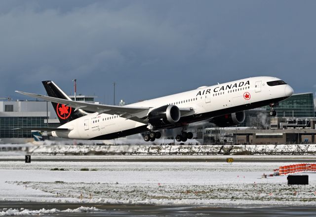 Boeing 787-9 Dreamliner (C-FVNF)