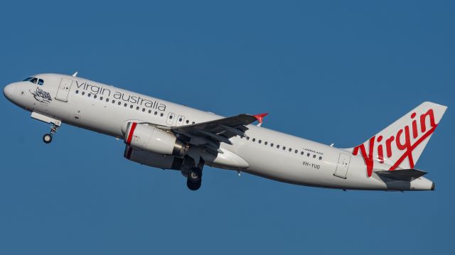 Airbus A320 (VH-YUD)