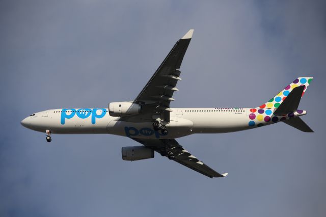 Airbus A330-300 (9H-POP)