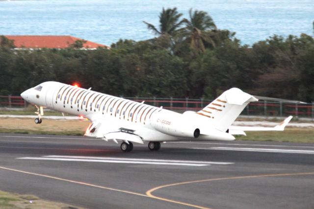 Bombardier Global Express (C-GCOS)