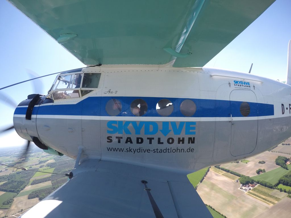 Antonov An-2 (D-FWJO)