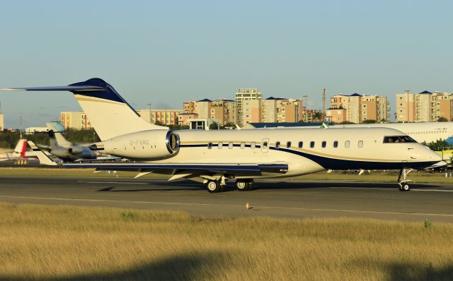 Bombardier Global 5000 (G-FAMG)