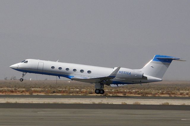 Gulfstream Aerospace Gulfstream V (N551GA) - Gulfstream G-V (N551GA) belonging to Amgen Corp. departs Fox Field, Lancaster, California.  Author Alan Radecki. GFDL.