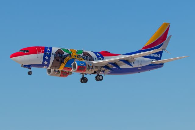 Boeing 737-700 (N280WN) - 30.04.2017