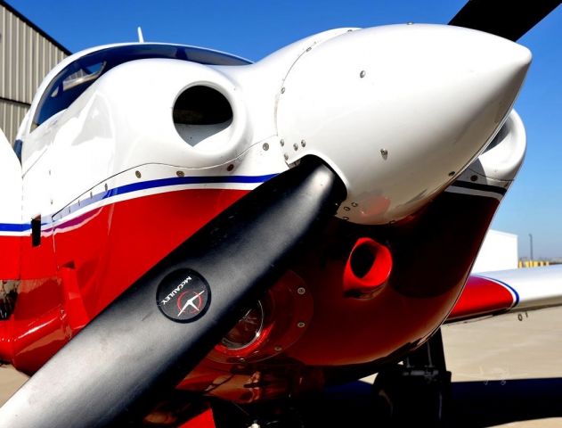 Mooney M-20 (N201CN) - Pulling the beast out of the hangar. LoPresti Mods