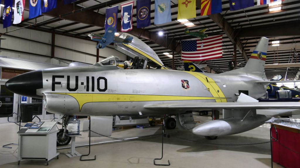 North American F-86 Sabre —