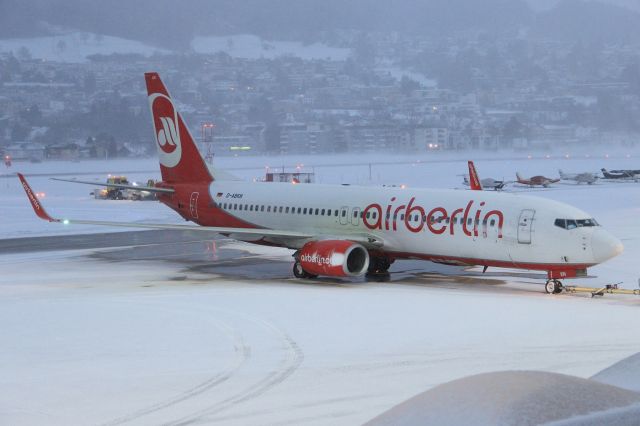 Boeing 737-800 (D-ABKN)