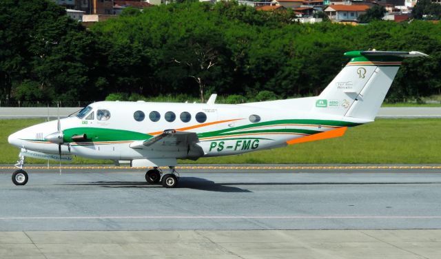 Beechcraft Super King Air 200 (PS-FMG)