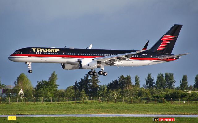 Boeing 757-200 (N757AF) - donald trump and his b757-200 n757af about to land at shannon in early morning sunshine 12/5/14.