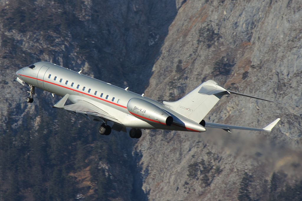 Bombardier Global Express (9H-VJA)