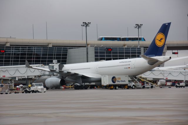 Airbus A330-300 (D-AIKH)