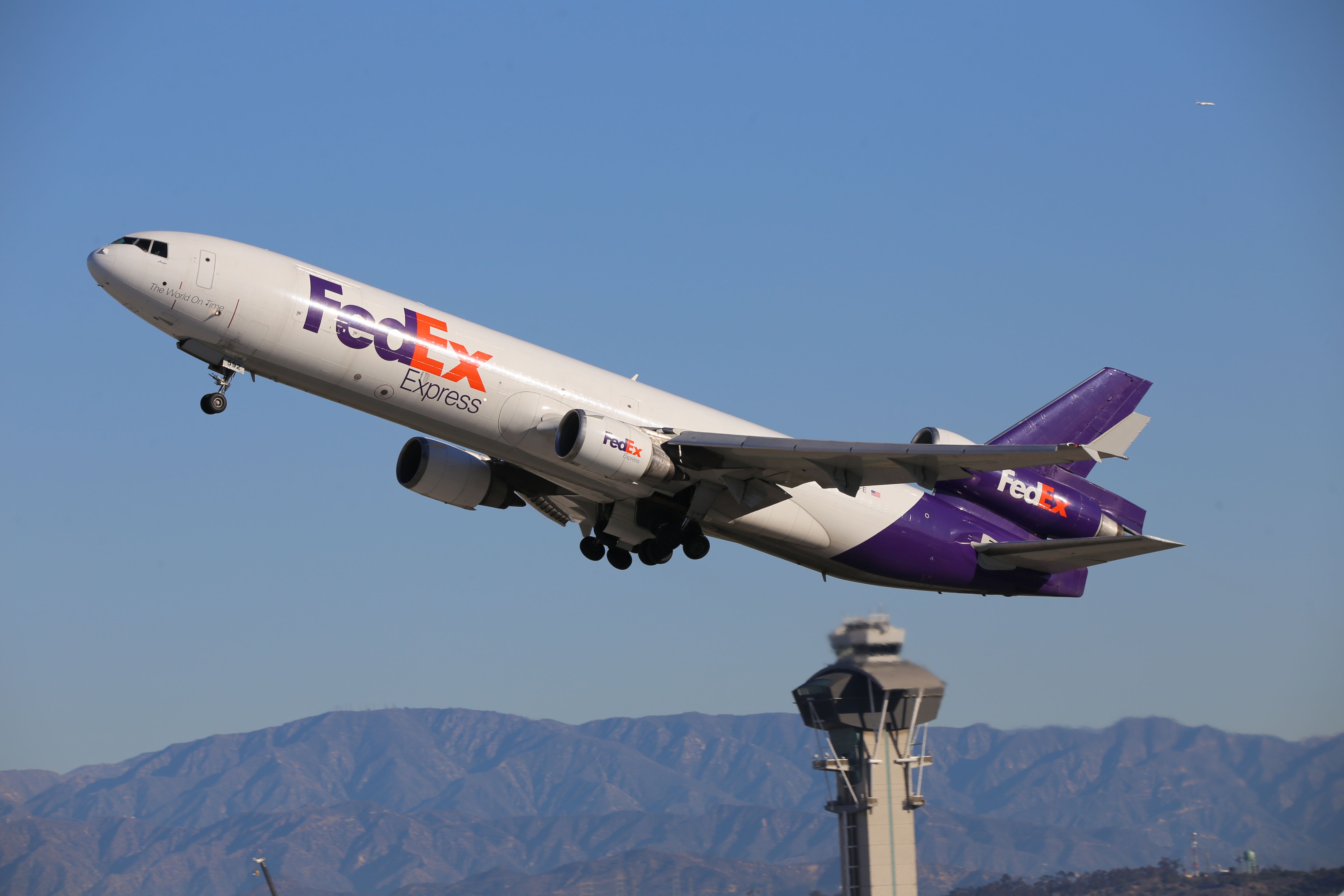 Boeing MD-11 (N592FE)