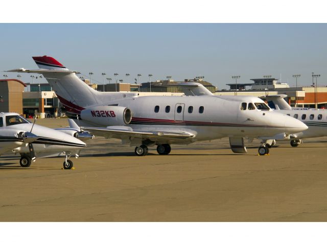 — — - Great biz jet, good range and a stand up cabin.