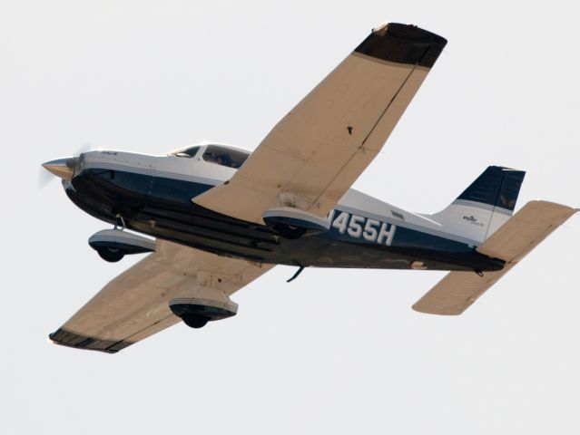 Piper Cherokee (N455H)