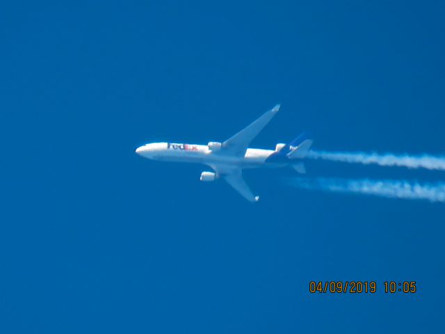 Boeing MD-11 (N617FE)