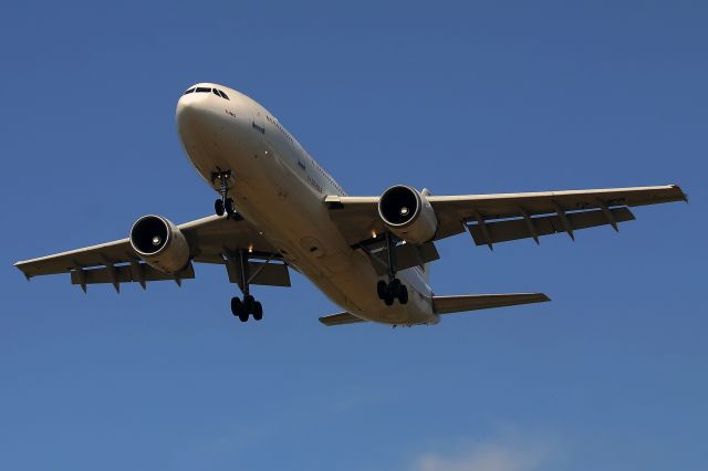 Airbus A300F4-600 (TS-IPB) - 2006