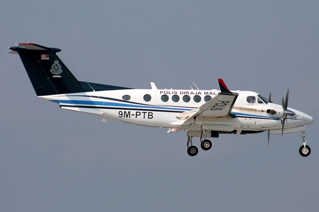 Beechcraft Super King Air 200 (9M-PTB)