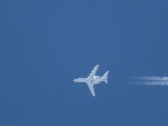 Embraer Phenom 300 (N351QS)