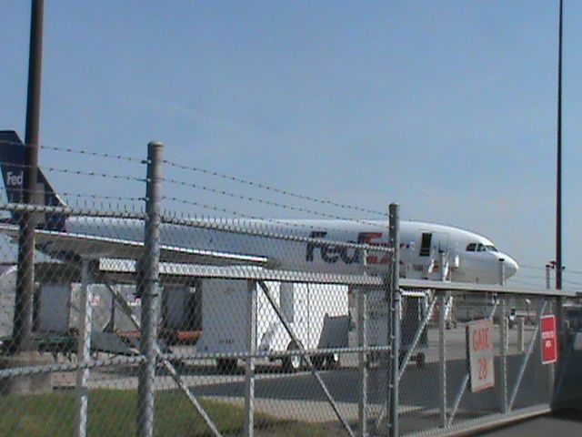 Airbus A300F4-600 (N732FD)