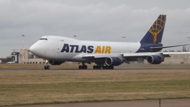 Boeing 747-400 (N419MC) - Cargo flight into doncaster