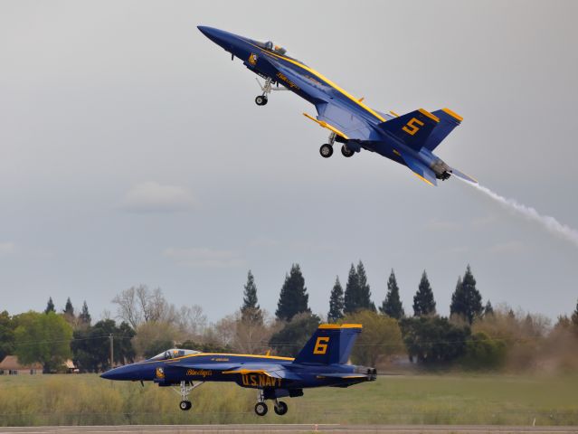 McDonnell Douglas FA-18 Hornet — - Blue Angles solo's take-off for a demo at the California Capital Airshow - 03/22/2025