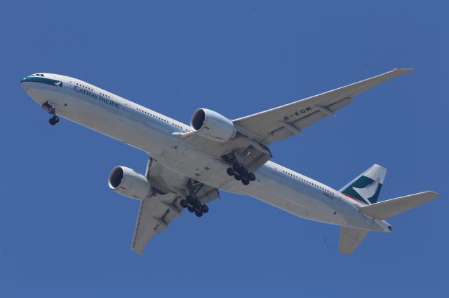 BOEING 777-300ER (B-KQM)