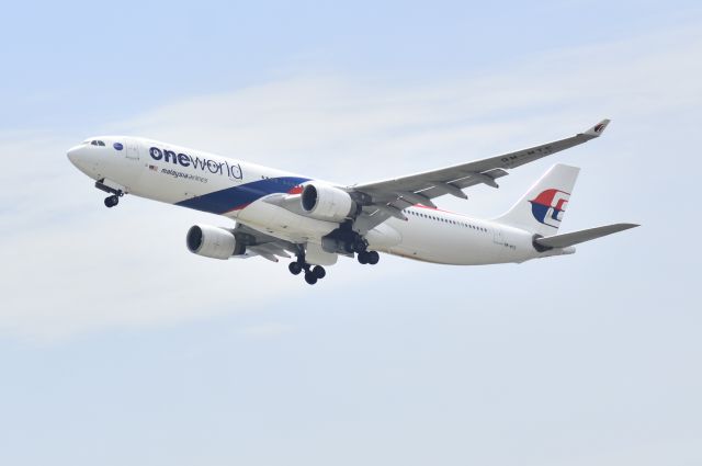 Airbus A330-300 (9M-MTE)