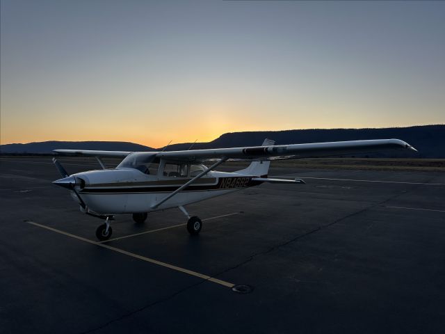 Cessna Skyhawk (N84662)