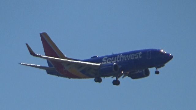 Boeing 737-700 (N7865A) - Another Southwest...