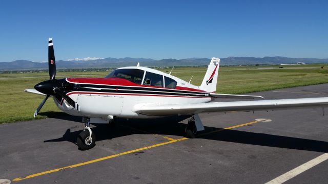 Piper PA-24 Comanche (N400NQ)