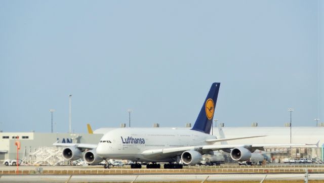 Airbus A380-800 (D-AIMI)