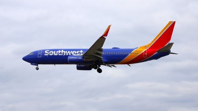 Boeing 737-800 (N8667D) - Arriving from JAX as WN1881