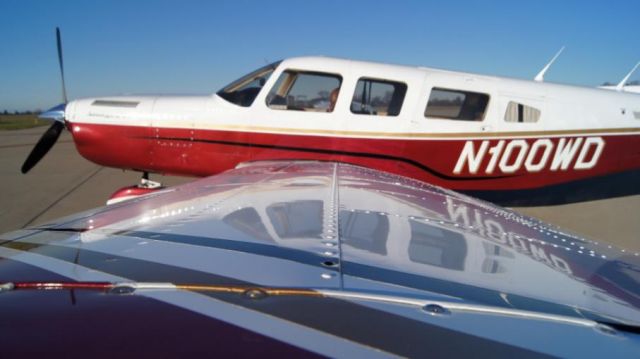 Piper Saratoga (N100WD)