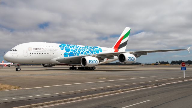 Airbus A380-800 (A6-EVH)