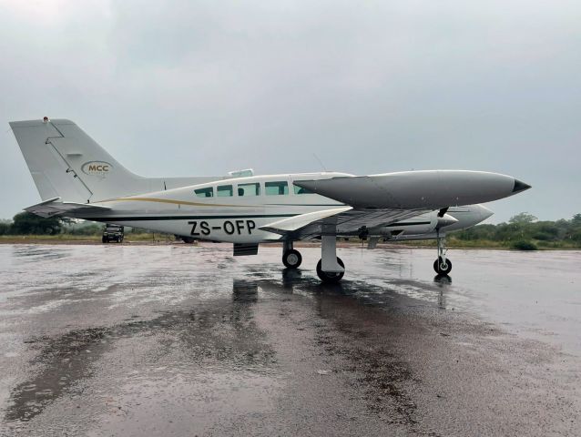 Cessna 402 (ZS-OFP) - At Madikwe Lodge, South Africa. 16-MAR-2022.