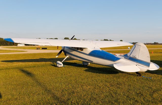 Cessna LC-126 (N195LW)