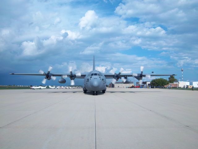 Lockheed C-130 Hercules —