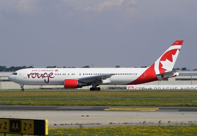 BOEING 767-300 (C-GBZR)