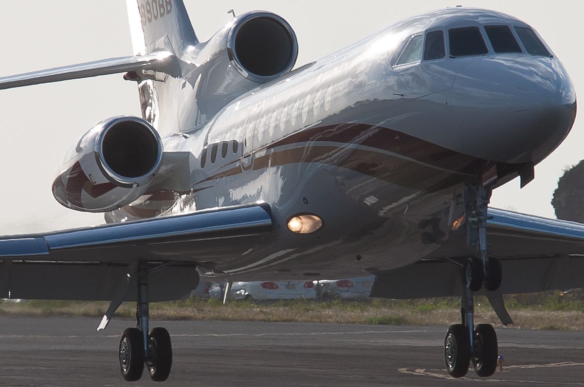 Dassault Falcon 900 (N890BB)