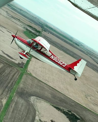 N90923 — - Afternoon flight in North Dakota.