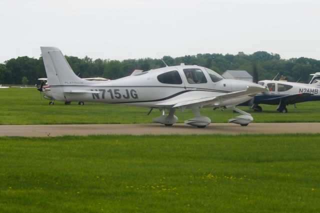 Cirrus SR-22 (N715JG)