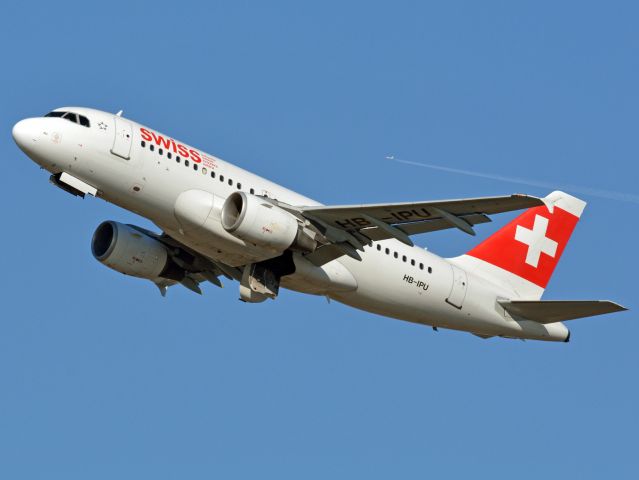 Airbus A319 (HB-IPU)